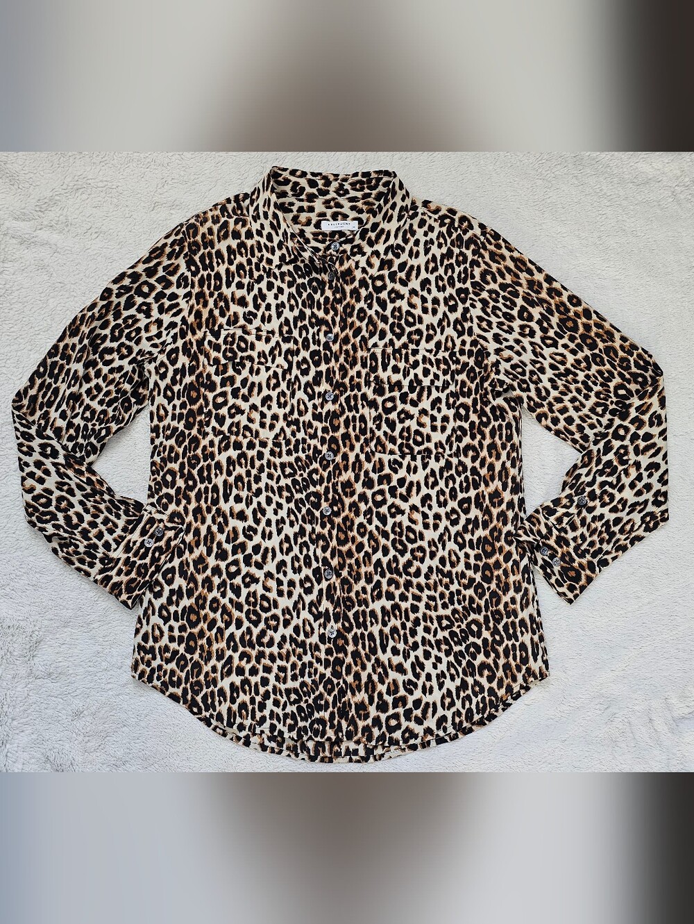 Equipment Slim Signature Silk Shirt in Natural Leopard Print sz L